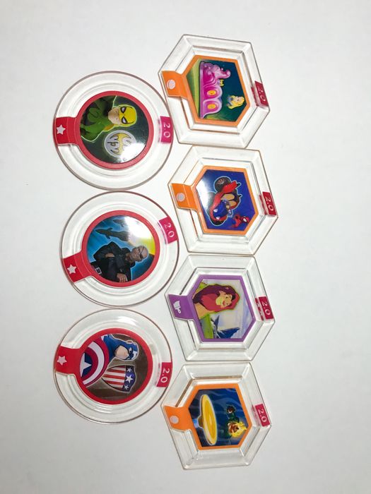 Disney Infinity 2.0 - PS3 (3 bonecos & Power Discs)