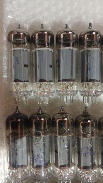 Радиолампы новые с печатями 6п14п-ев