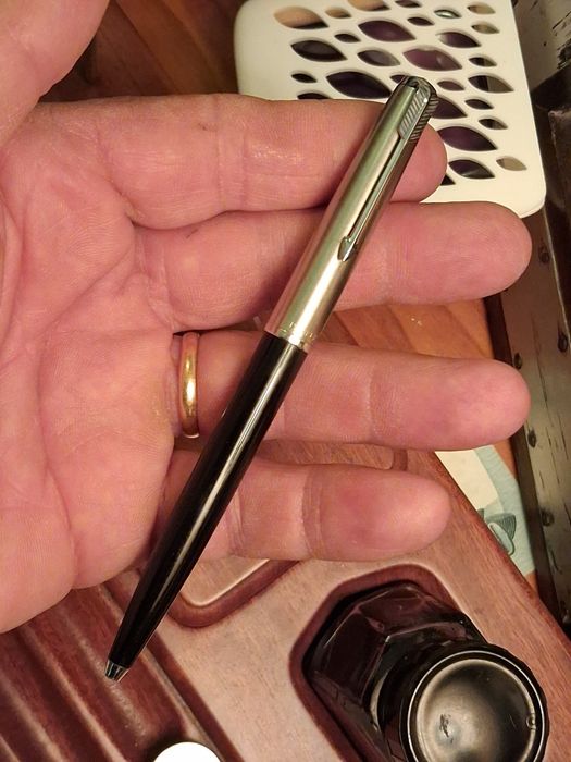 Caneta  Esferográfica Parker 51 preta clm tampa de aço