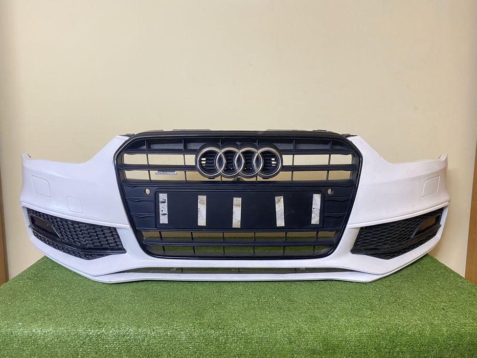 наявність Audi A4 B8 S-line рестайлінг бампер передній Piano black 8K0