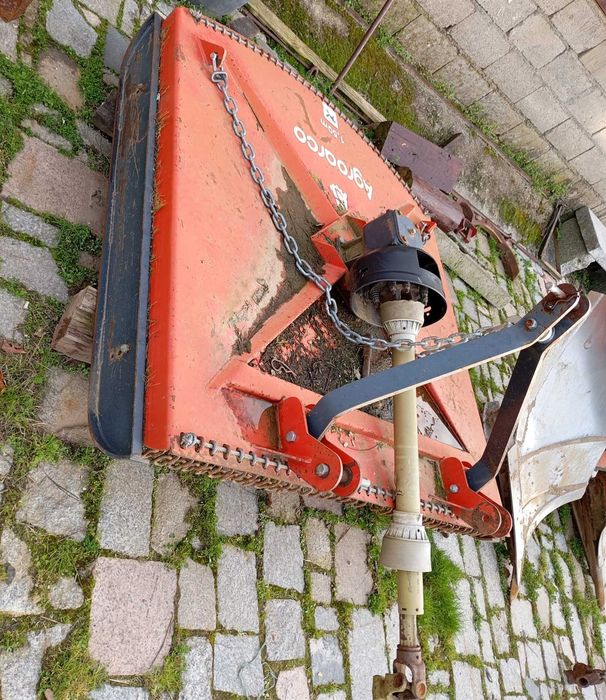 Vende-se capinadeira (Como nova)