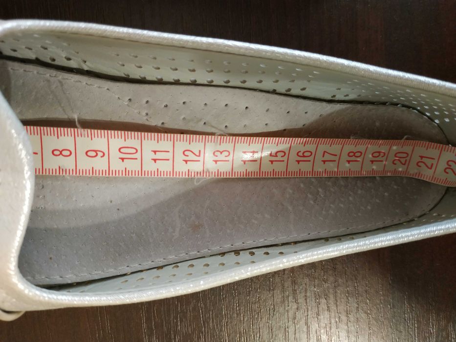 Туфлі для дівчинки