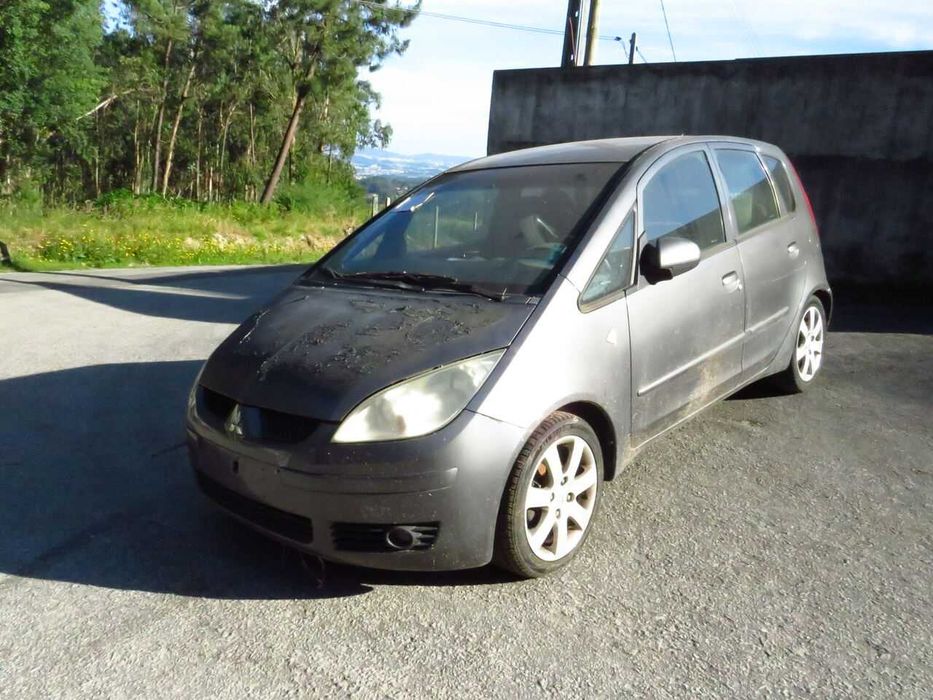 Mitsubishi Colt 1.5 de 2004 - Peças Usadas
