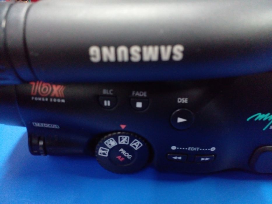 Винтажная видеокамера  Samsung VP-K70