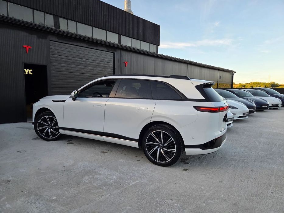 Xpeng G9 98 kWh AWD Performance + Pack Premium