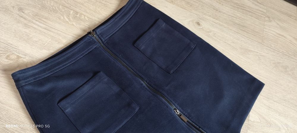 Spódniczka z grubszego materiału Top Secret