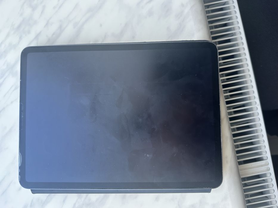 Продам iPad Pro 11