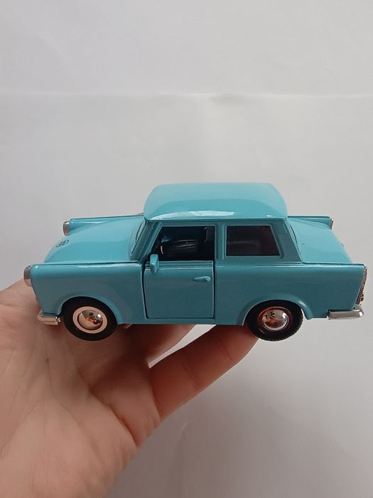 Samochodzik Trabant