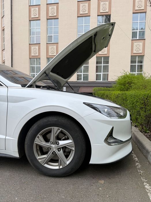 Hyundai Sonata DN8