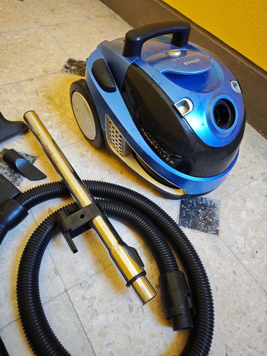 Aspirador com Filtro de Água Ufesa Aspyro AP8110 – 1600W (Ideal Alergias)