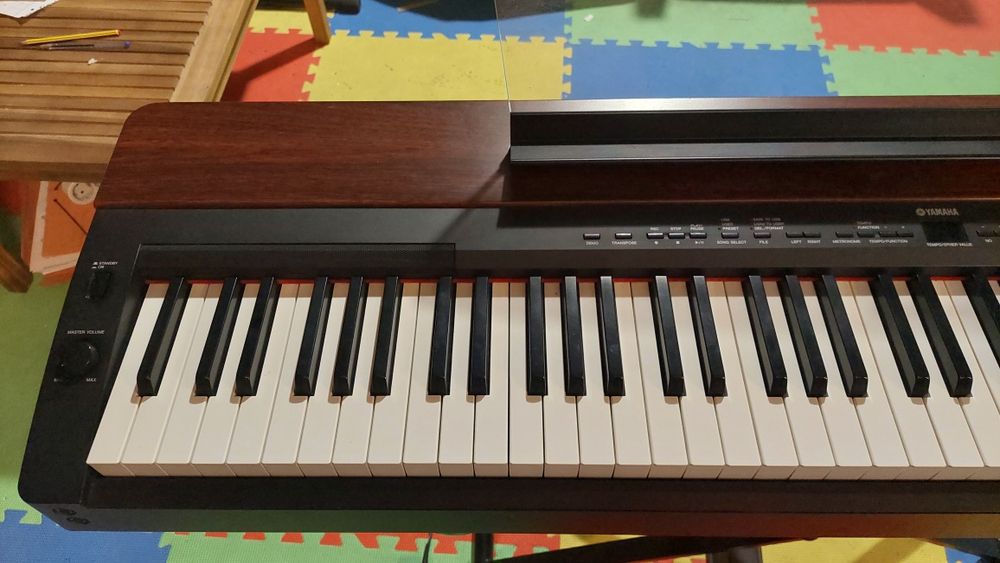 Piano Yamaha P-155