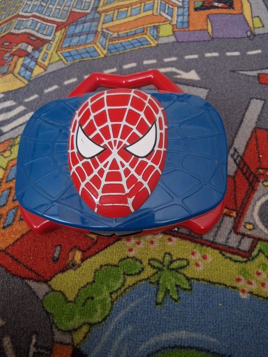 Laptop spiederman