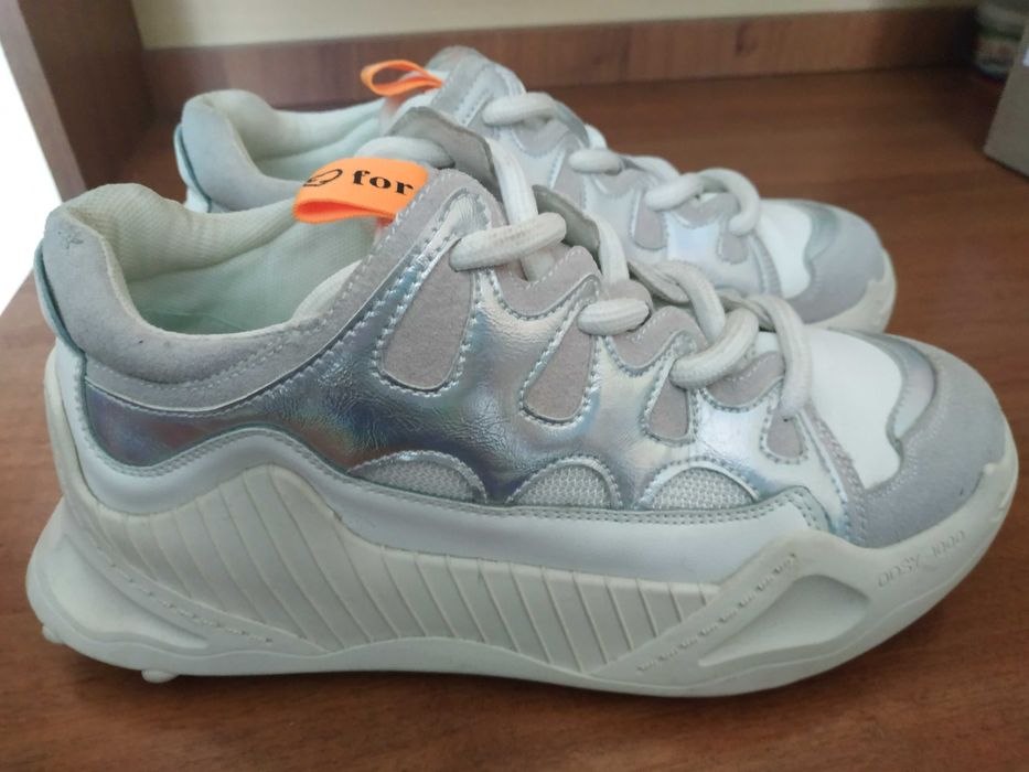 Женские кроссовки /ODSY-1000/ -39