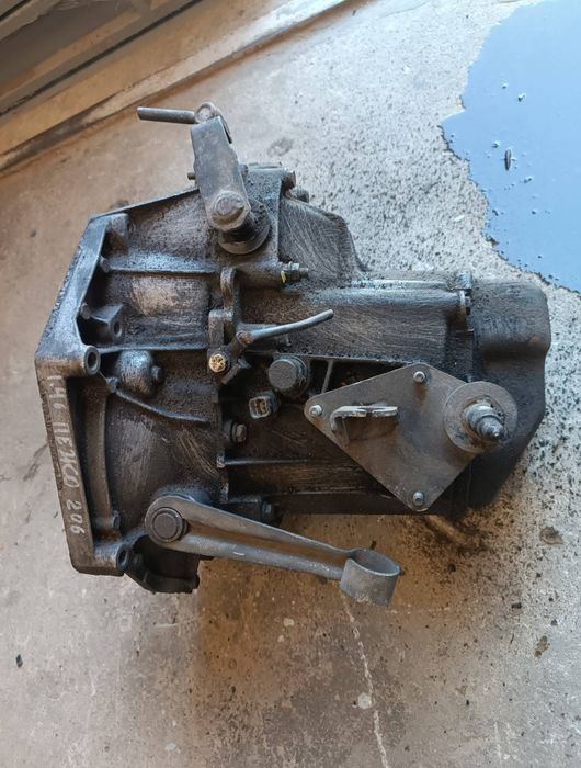 МКПП Коробка 1.4 1.1 бензин  Peugeot 206