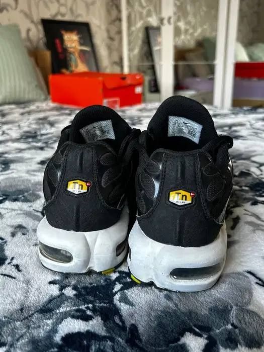 Оригінальні кросівки nike TN, чорного кольору