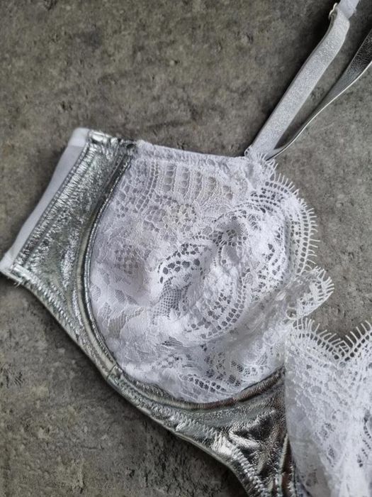 Biustonosz Victoria Secret 75C