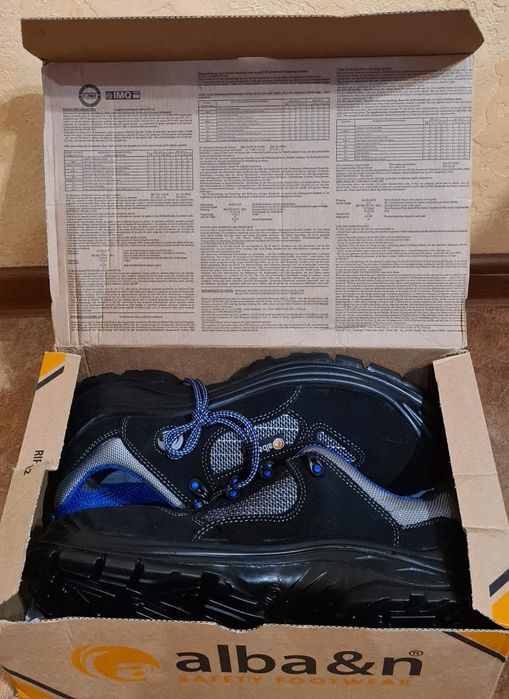 Ботинки-спец обувь