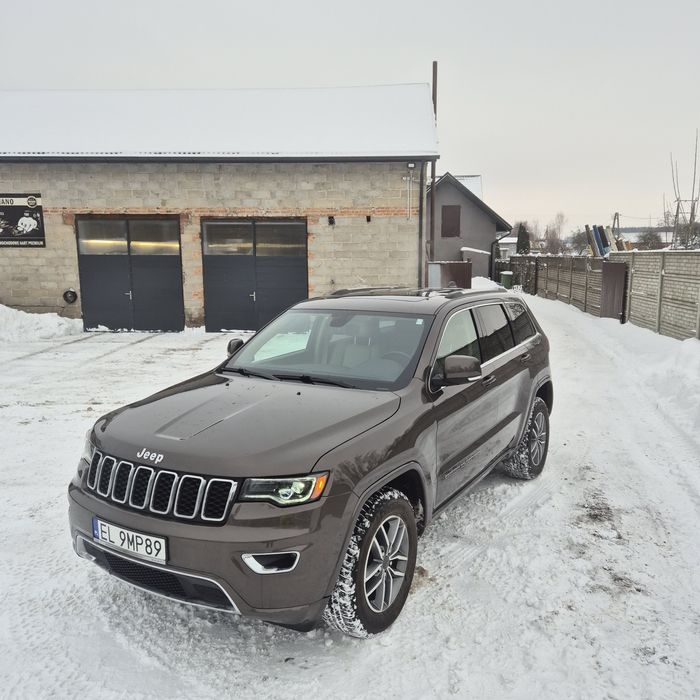 Ładny jeep grand cherokee wk2