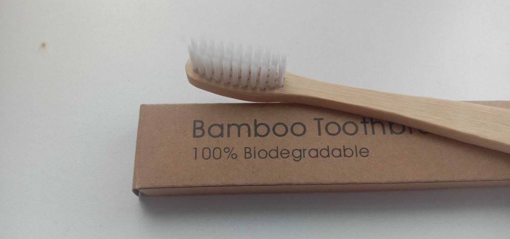 Зубна щітка Бамбук