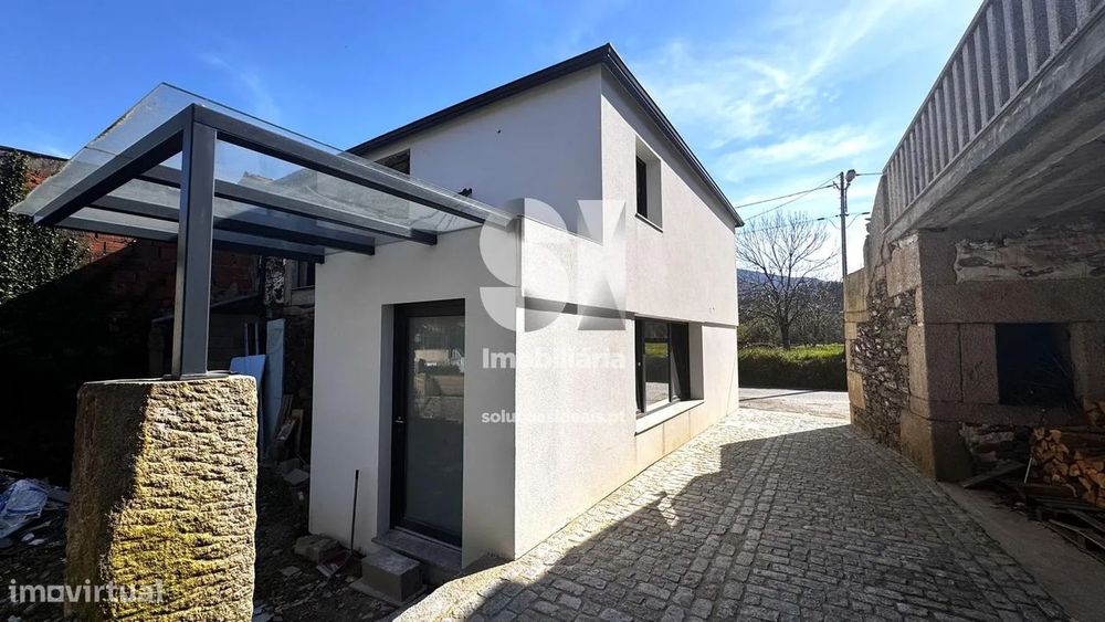 Moradia Geminada T2