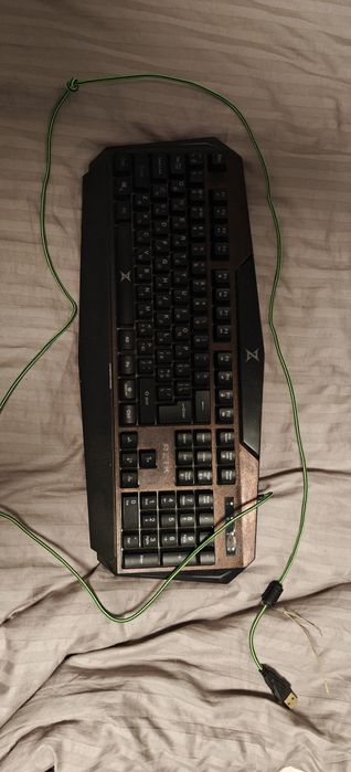Продам  клавіатуру