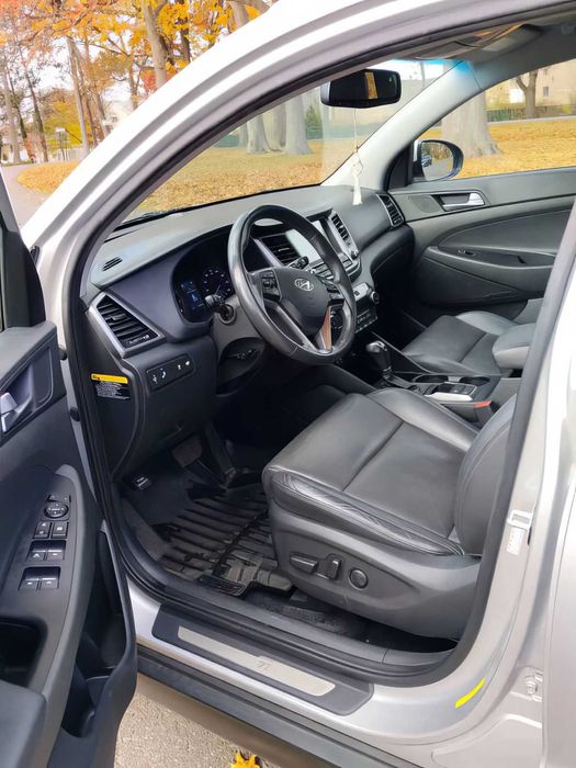 Hyundai Tucson Limited      2016