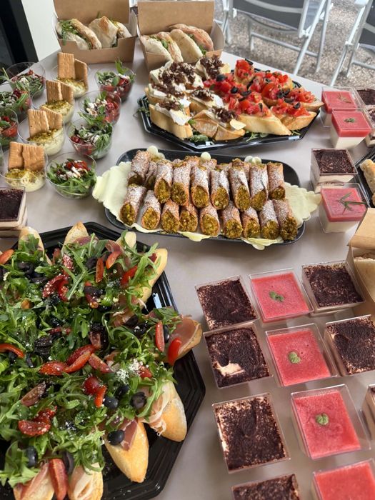Catering okolicznościowy . Impreza,urodziny ,grill . Boxy imprezowe