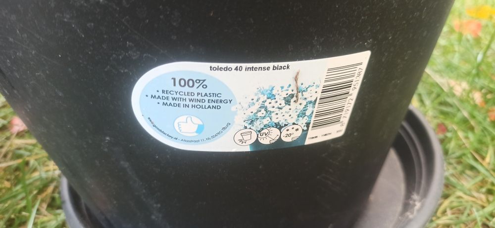 Duże donice doniczki do ogrodu