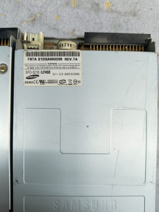 Stacja dyskietek 3.5 Samsung /ALPS- FDD do retro PC