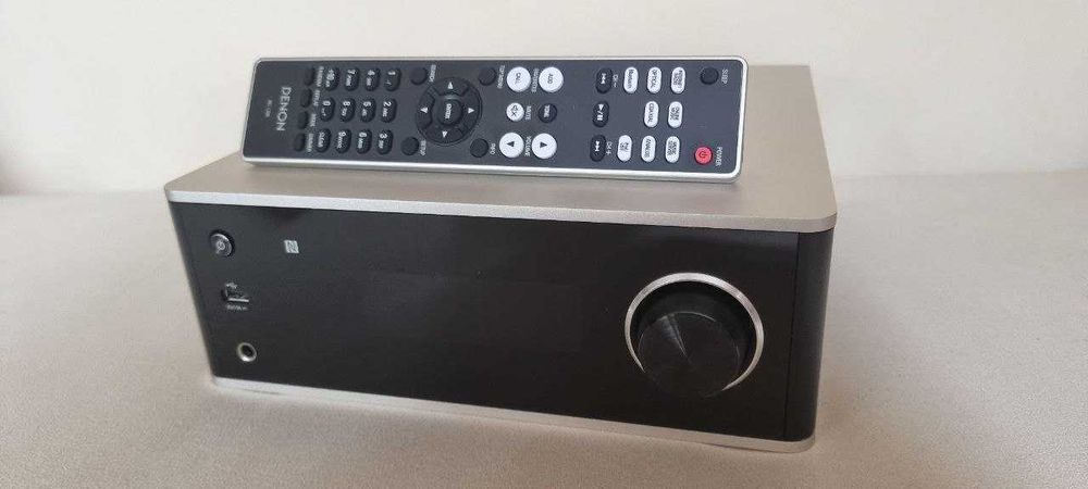 Продам мережевий стерео ресивер Denon DRA-100 Silver Black