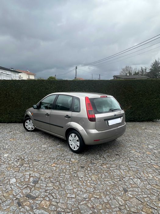 Ford Fiesta 1.4 Gasolina