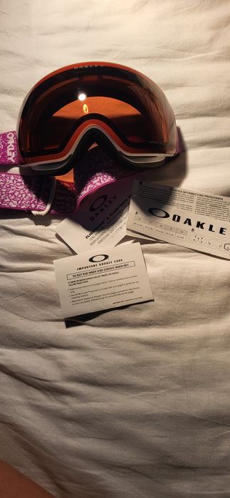 Gogle marki Okley jak nowe M