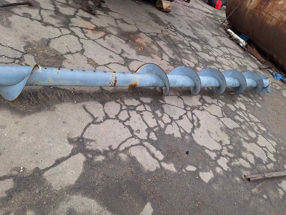 Продам жатку до комбайна массей фергюсон разом з ліфтерами