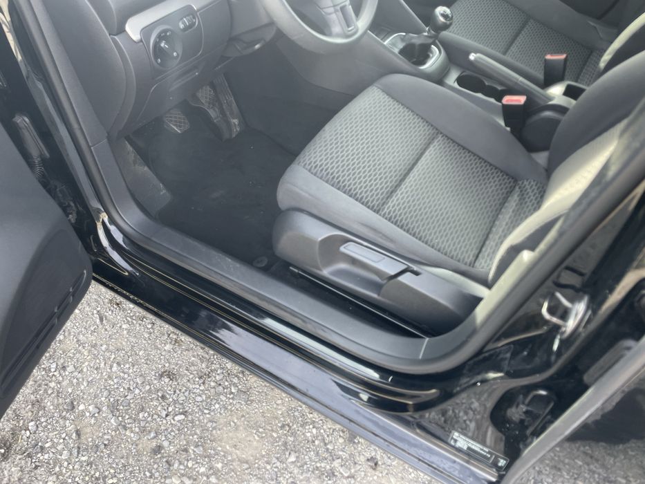 Гольф 2011 1.4 атмосферний