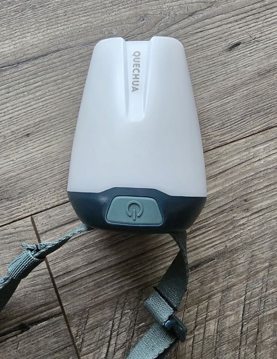 Lampka kempingowa Quechua BL230- 230 lumenów