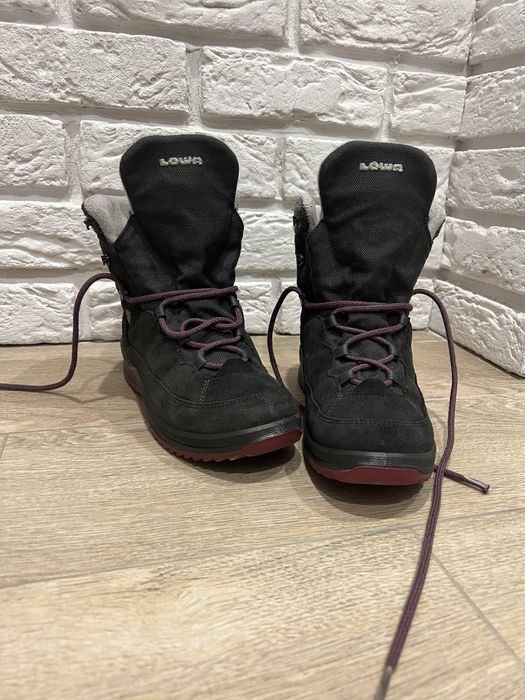 Lowa 36р.трекінгові зимові черевики, мембрана gortex, натуральна шкіра