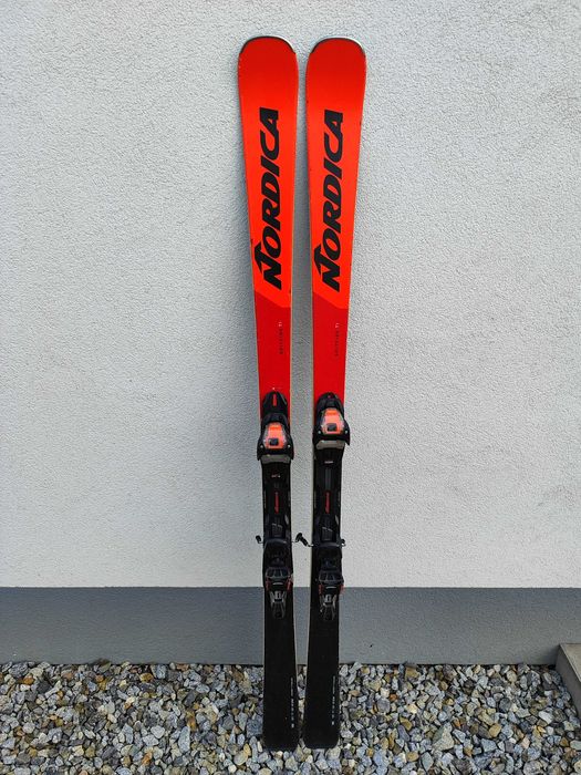 narty NORDICA SPITFIRE Ti 168CM R15 sezon 2025