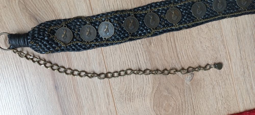 Жіночі пояси дві штуки