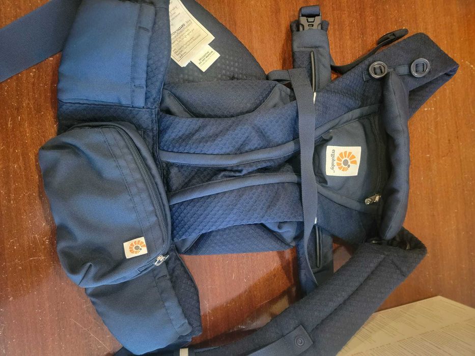 Ergobaby Marsúpio Omni Breeze Onyx Midnight Blue