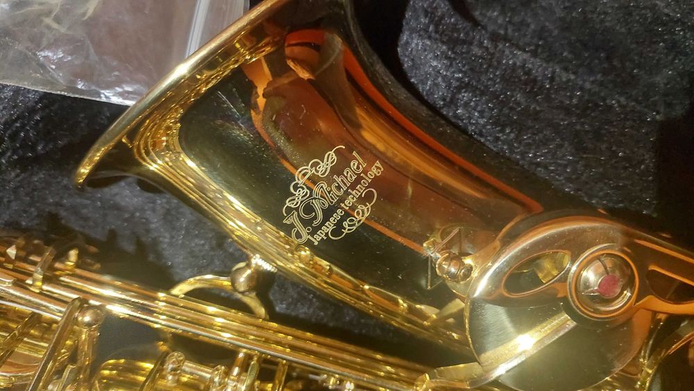 Saxofone Alto J. Michael  Al-500