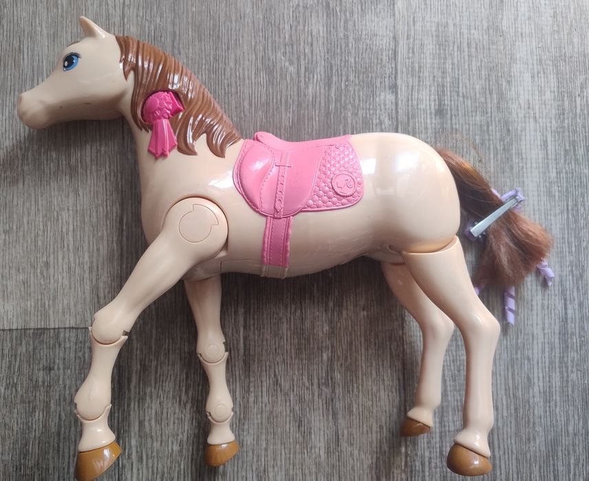 Barbie Інтерактивний кінь для ляльки Барбі Mattel  від 3-х років
