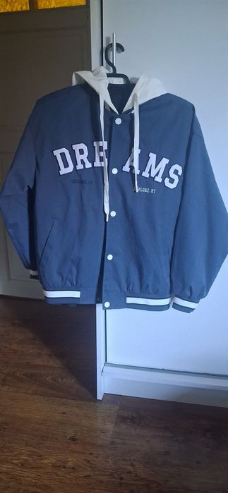 Bejsbolówka Nowa kurtka Rozm.M