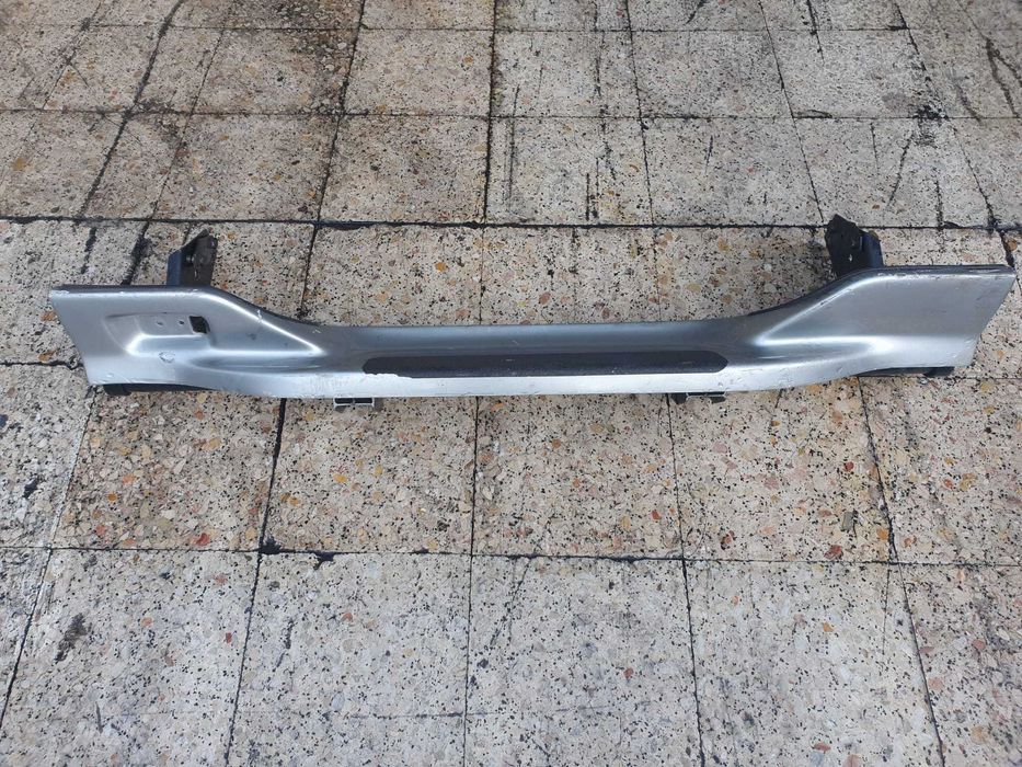 Para Choques de traz Mitsubishi L200