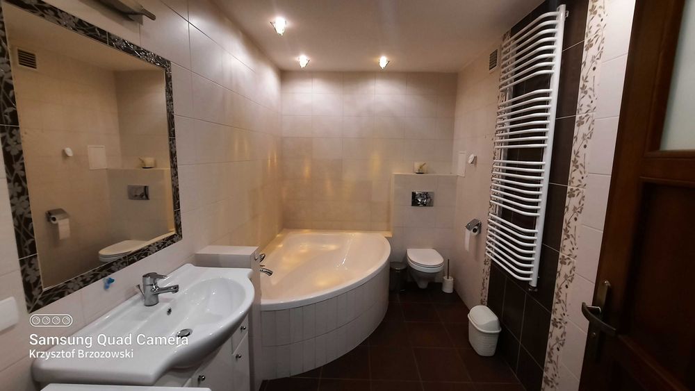 Wynajmę mieszkanie M4 65m parter Jeziorko