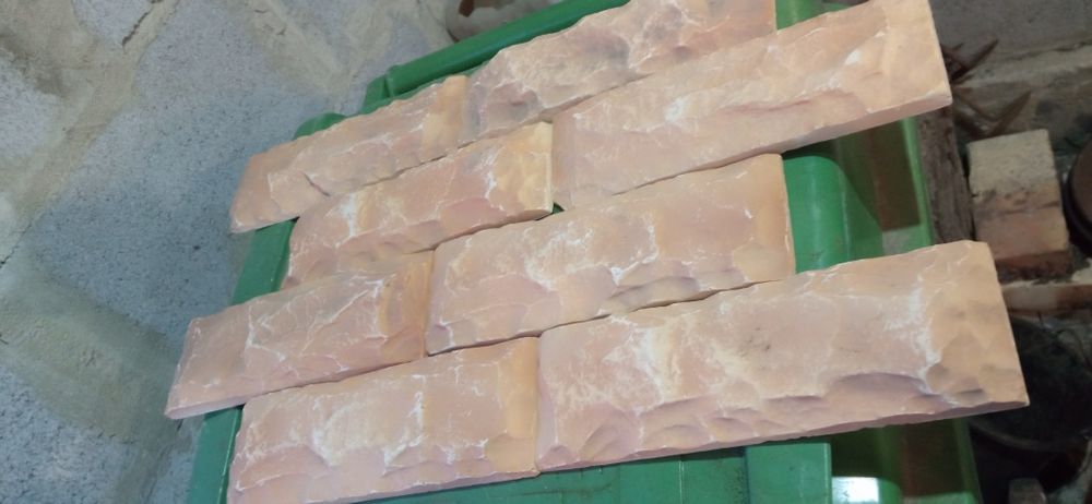 Рустований камінь ( гіпс)