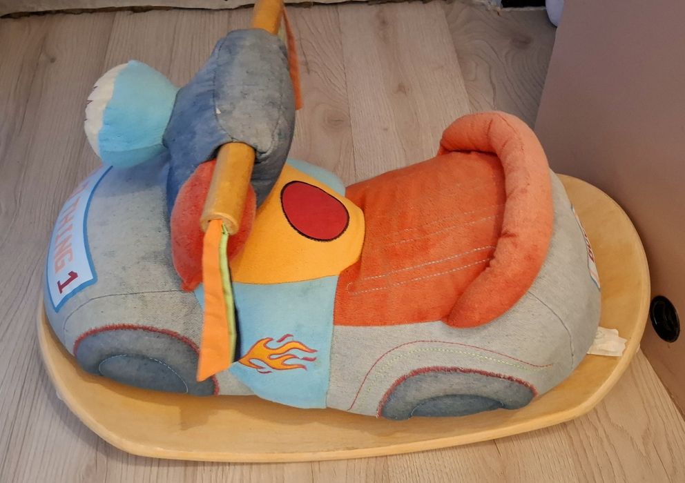 Roba motor na biegunach