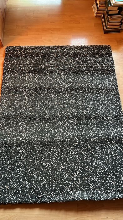 dywan z IKEA - Vindum 133x180 brązowy
Kolor zielono-niebiesko-beżowy