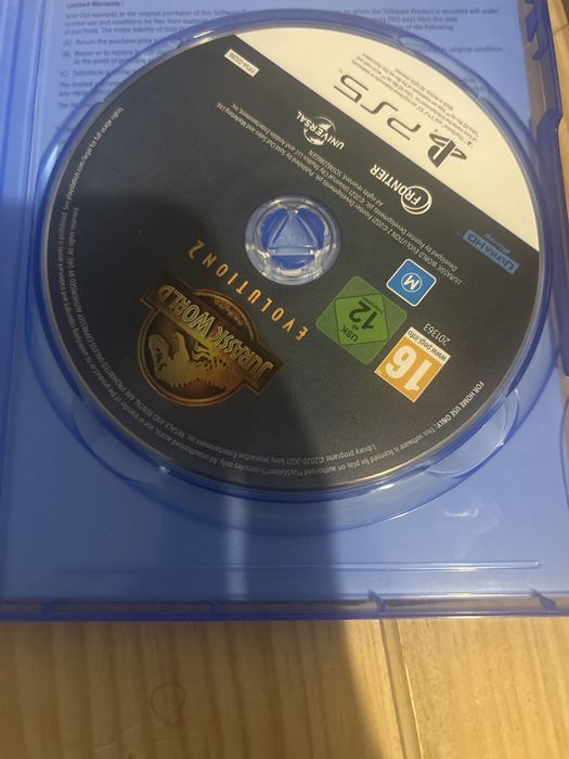 Vendo Jurassic World Evolution 2 para PS5.