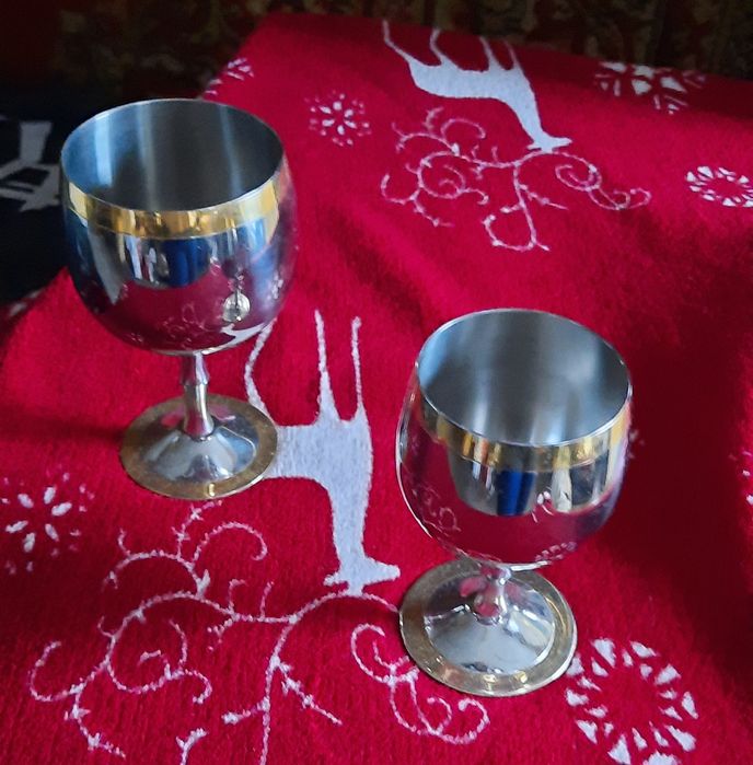 Срочно продам 6 рюмок +разнос+12 блюдцев Цептер!!!