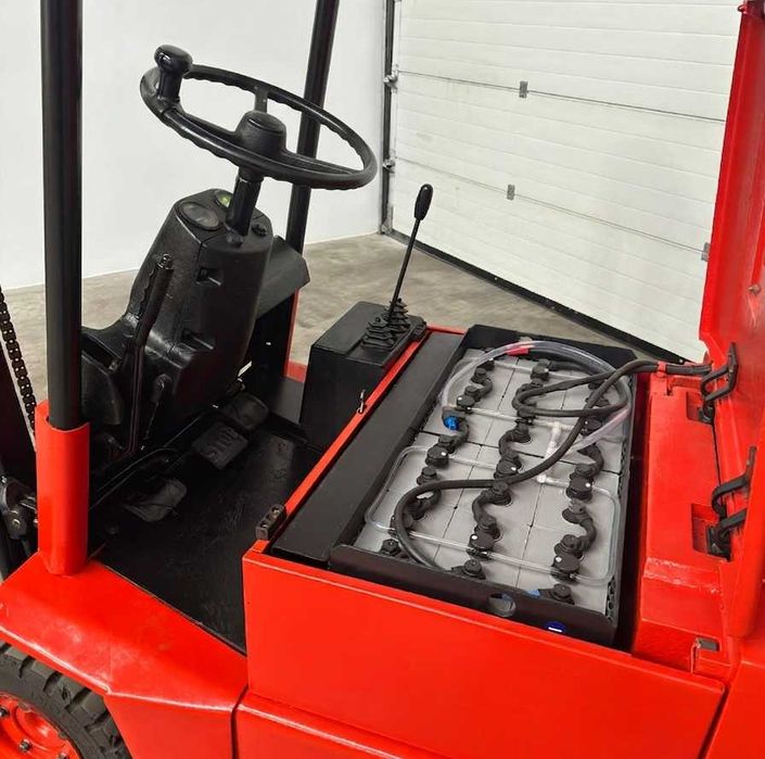 Empilhador Elétrico Linde E15